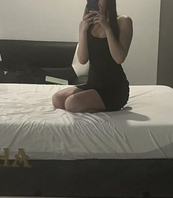 Paris hostess