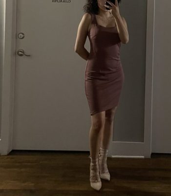 Andrea hostess